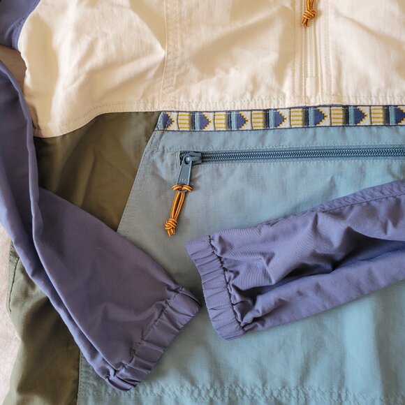 L.L. Bean mountain classic multi-color anorak - Picture 3 of 6